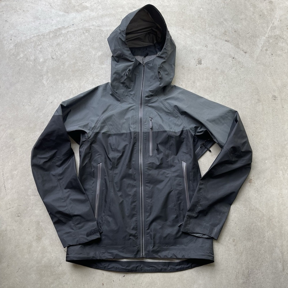 The North Face Women's Summit L5 Fuseform™ Gore-Tex Ski Snow Board Shell Jacket